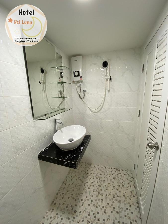 Hotel Del Luna Bangkok Dış mekan fotoğraf